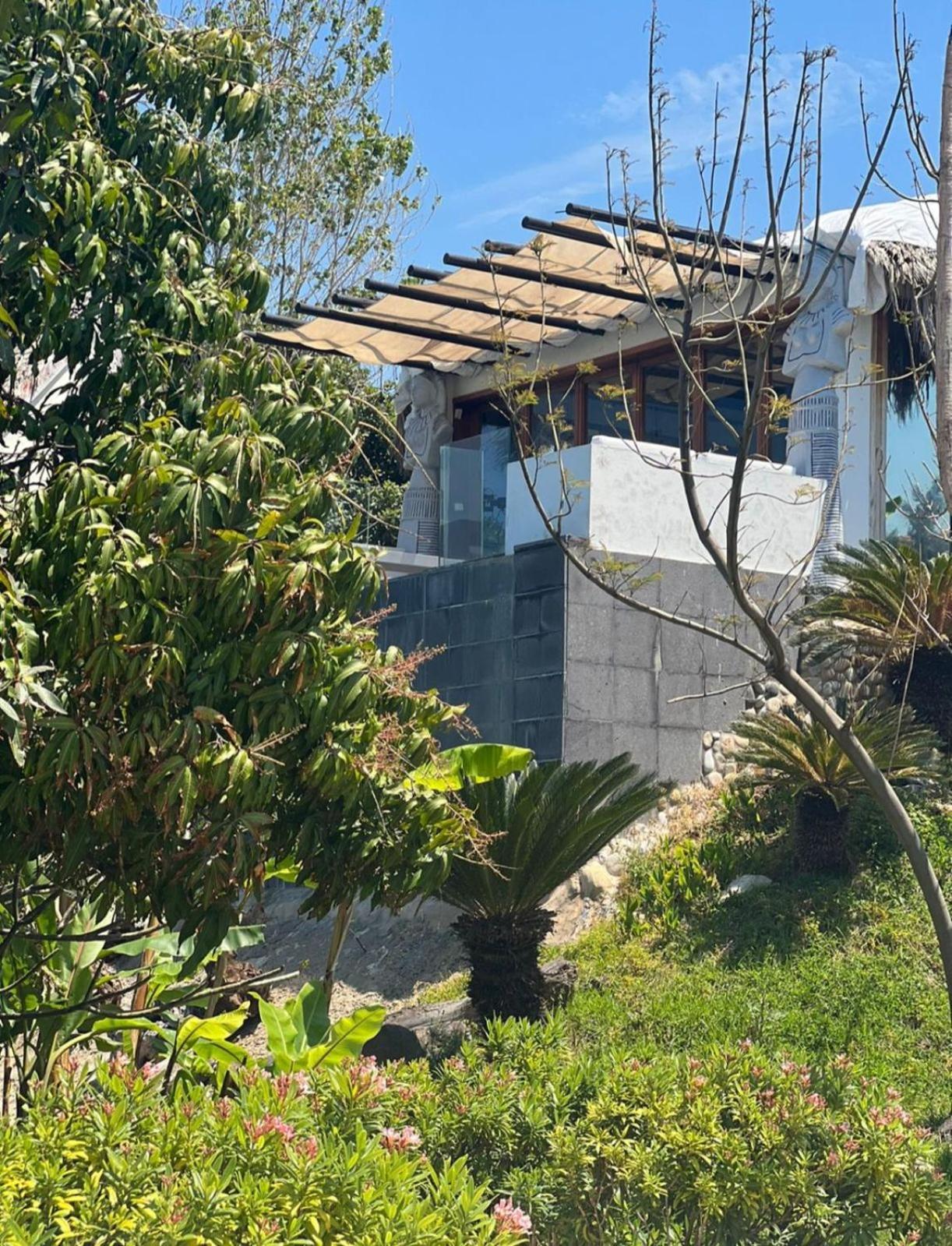Jhotelresorts Damour Esterno foto