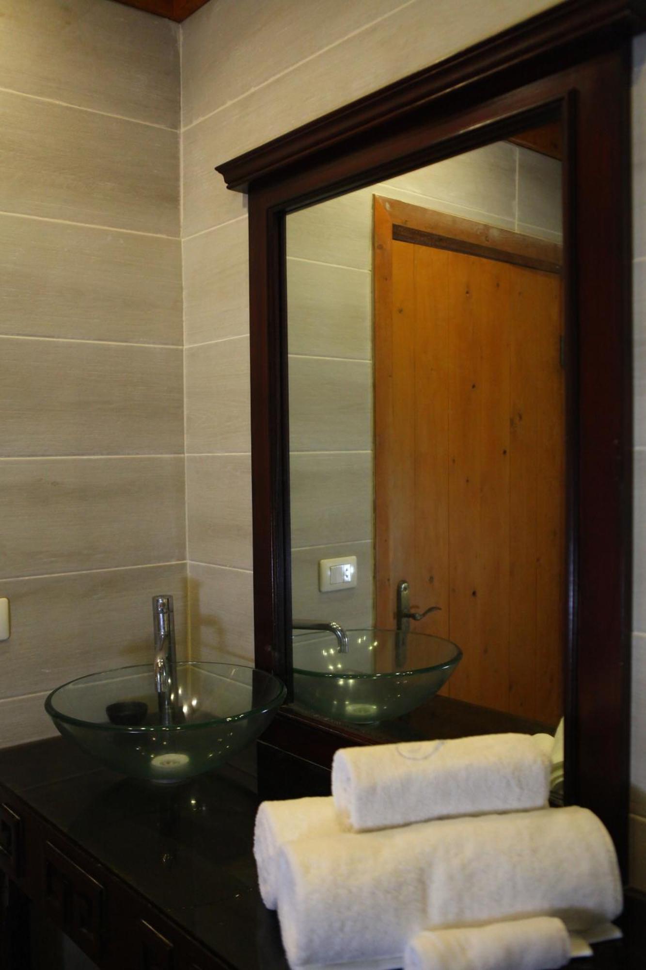 Jhotelresorts Damour Esterno foto