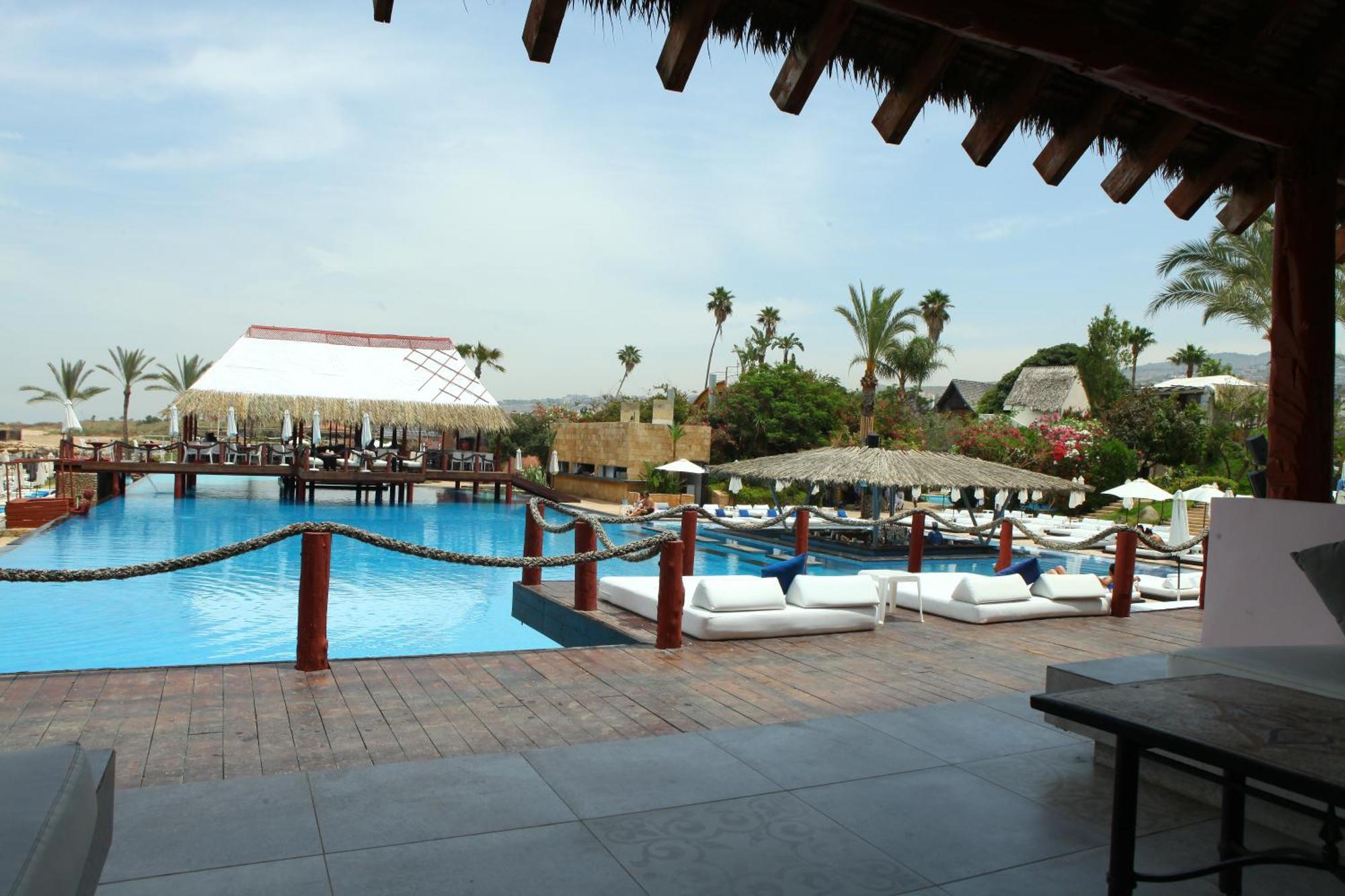 Jhotelresorts Damour Esterno foto